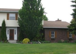 Pre-foreclosure in  MAPLEWOOD DR Twin Falls, ID 83301