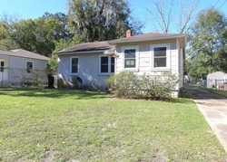 Pre-foreclosure in  LEXINGTON DR Jacksonville, FL 32208