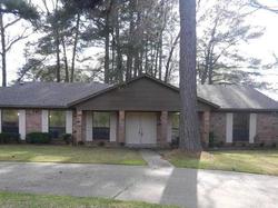 Pre-foreclosure in  ELLERBE RD Shreveport, LA 71106