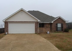 Pre-foreclosure in  ASH RIDGE PL Pearl, MS 39208