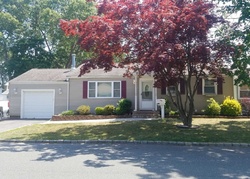 Pre-foreclosure Listing in W SPRUCE ST ISLIP, NY 11751