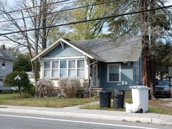 Pre-foreclosure in  RINGWOOD AVE Wanaque, NJ 07465