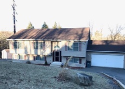 Pre-foreclosure Listing in OVERLOOK DR EAST STROUDSBURG, PA 18301