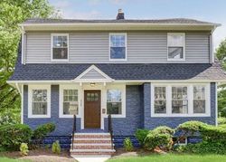 Pre-foreclosure in  WASHINGTON AVE Montclair, NJ 07042