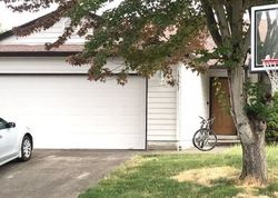 Pre-foreclosure in  SW THRASHER WAY Sherwood, OR 97140