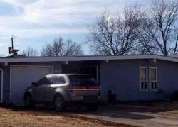 Pre-foreclosure Listing in BRADBARY LN PONCA CITY, OK 74601