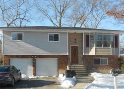 Pre-foreclosure in  ALBANY AVE West Babylon, NY 11704