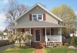  George St, West Islip NY