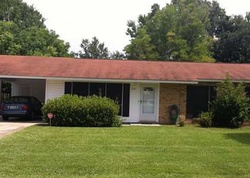 Pre-foreclosure in  PINEWOOD AVE Pascagoula, MS 39567