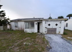 Pre-foreclosure in  LAURIE DR Ormond Beach, FL 32176
