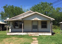 Pre-foreclosure in  E COMMERCIAL ST Bunkie, LA 71322