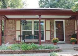 Pre-foreclosure in  SPRIG WAY Louisville, KY 40291