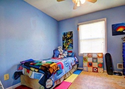 Pre-foreclosure in  RAYBURN RD Louisville, KY 40272