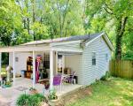 Pre-foreclosure in  BARRICKS RD Louisville, KY 40229