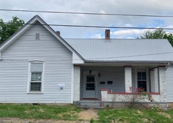 Pre-foreclosure in  S EAST ST Harrodsburg, KY 40330