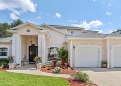 Pre-foreclosure in  HOLLAND PARK DR Jacksonville, FL 32224