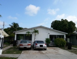 Pre-foreclosure Listing in 46TH ST WEST PALM BEACH, FL 33407