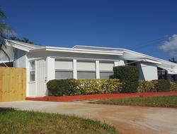 Pre-foreclosure in  NE 17TH TER Fort Lauderdale, FL 33305