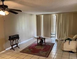 Pre-foreclosure in  NW 48TH AVE  Fort Lauderdale, FL 33313