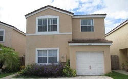 Pre-foreclosure in  SEMINOLE TER Pompano Beach, FL 33063