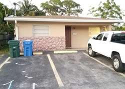Pre-foreclosure Listing in NE 36TH ST FORT LAUDERDALE, FL 33334