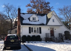 Pre-foreclosure Listing in WASHINGTON AVE NEW MILFORD, NJ 07646