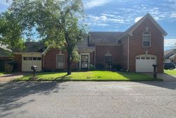 Pre-foreclosure in  W GERMANWOOD CT Memphis, TN 38125