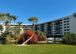 Pre-foreclosure in  MIDNIGHT PASS RD  Sarasota, FL 34242