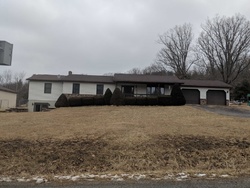 Pre-foreclosure Listing in FOUNTAIN RD SNOW SHOE, PA 16874