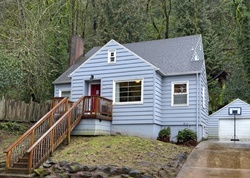 Pre-foreclosure in  NW WILLBRIDGE AVE Portland, OR 97210