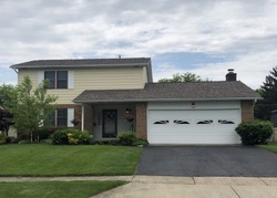 Pre-foreclosure in  KINGSWOOD DR Grove City, OH 43123