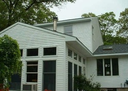 Pre-foreclosure in  E WOODLAND DR Wading River, NY 11792