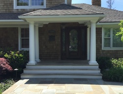 Pre-foreclosure in  RICHLAND BLVD Brightwaters, NY 11718