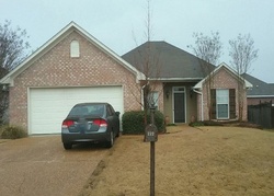 Pre-foreclosure Listing in CAMELOT WAY BRANDON, MS 39047