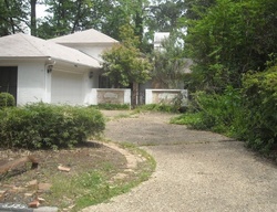 Pre-foreclosure Listing in MARYLAND AVE SHREVEPORT, LA 71106