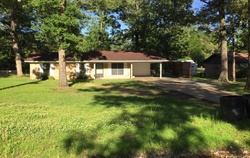 Pre-foreclosure Listing in REDWOOD DR BASTROP, LA 71220