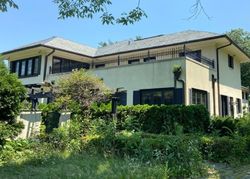 Pre-foreclosure in  N AHWAHNEE RD Lake Forest, IL 60045