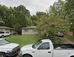 Pre-foreclosure in  PONCE DE LEON CT Louisville, KY 40219