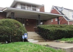 Pre-foreclosure Listing in BONNYCASTLE AVE LOUISVILLE, KY 40205