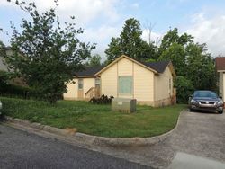 Pre-foreclosure in  HUNTINGTON DR Birmingham, AL 35214