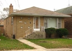 Pre-foreclosure Listing in S DEARBORN ST RIVERDALE, IL 60827