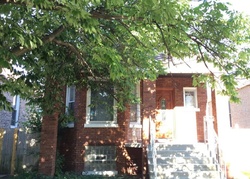 Pre-foreclosure in  N LOWELL AVE Chicago, IL 60639