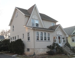 Pre-foreclosure Listing in CHESTER PL ROSELLE, NJ 07203