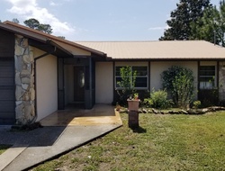 Pre-foreclosure in  FREEPORT DR Spring Hill, FL 34606