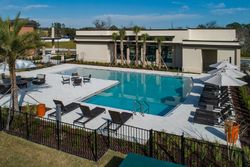  Sw 75th St, Gainesville FL