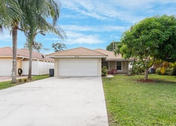 Pre-foreclosure in  VICLIFF RD West Palm Beach, FL 33406