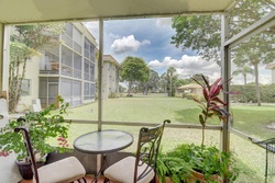 Pre-foreclosure in  NW 2ND AVE  Boca Raton, FL 33487