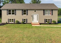 Pre-foreclosure Listing in WOODSDALE DR RED LION, PA 17356