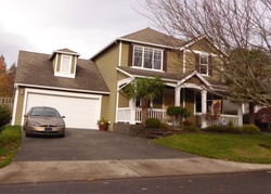 Pre-foreclosure in  LAURELWOOD CIR NE Tacoma, WA 98422