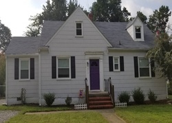 Pre-foreclosure in  AZALEA AVE Richmond, VA 23227